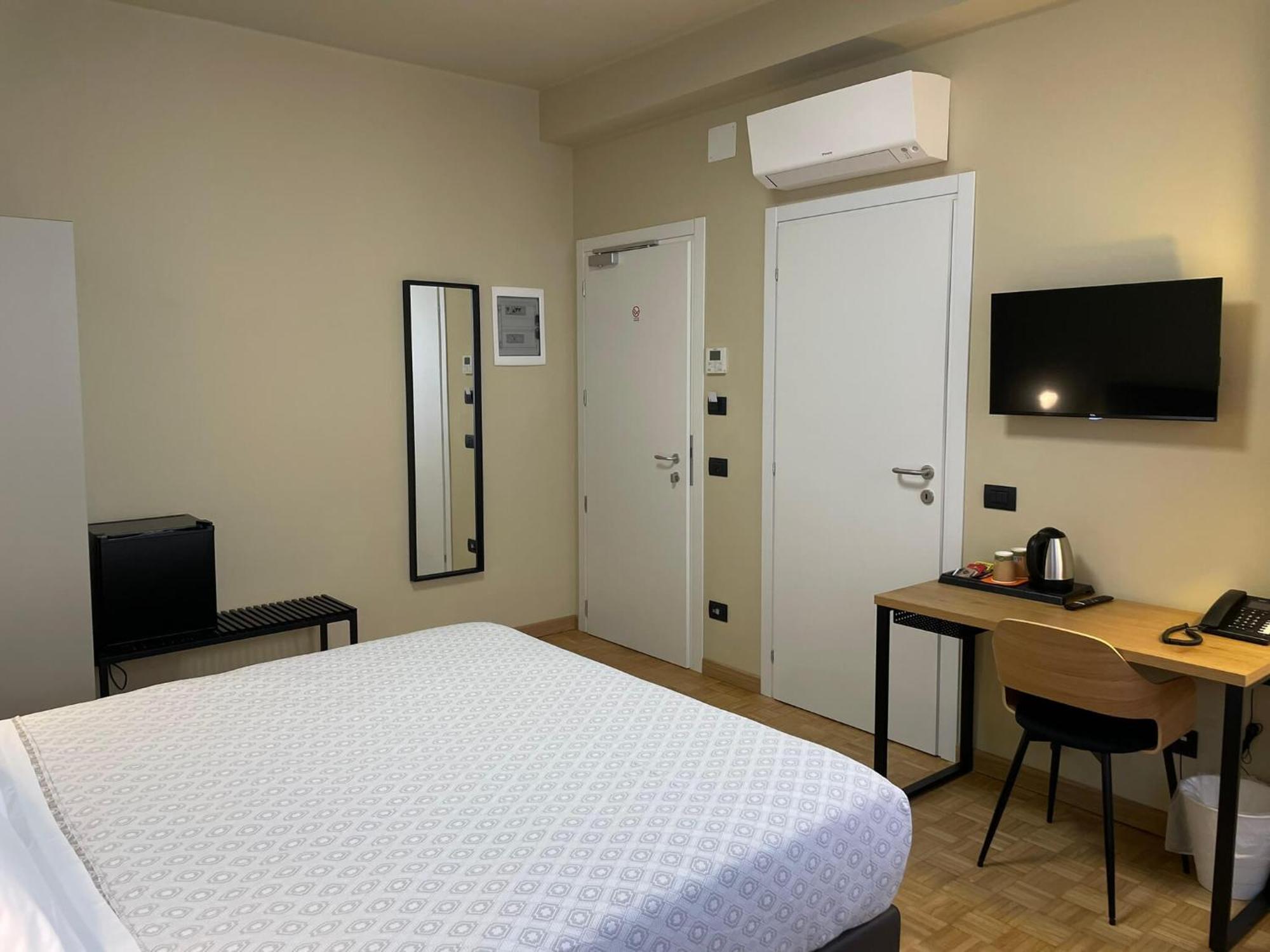 פארמה La Galleria Lodge מראה חיצוני תמונה